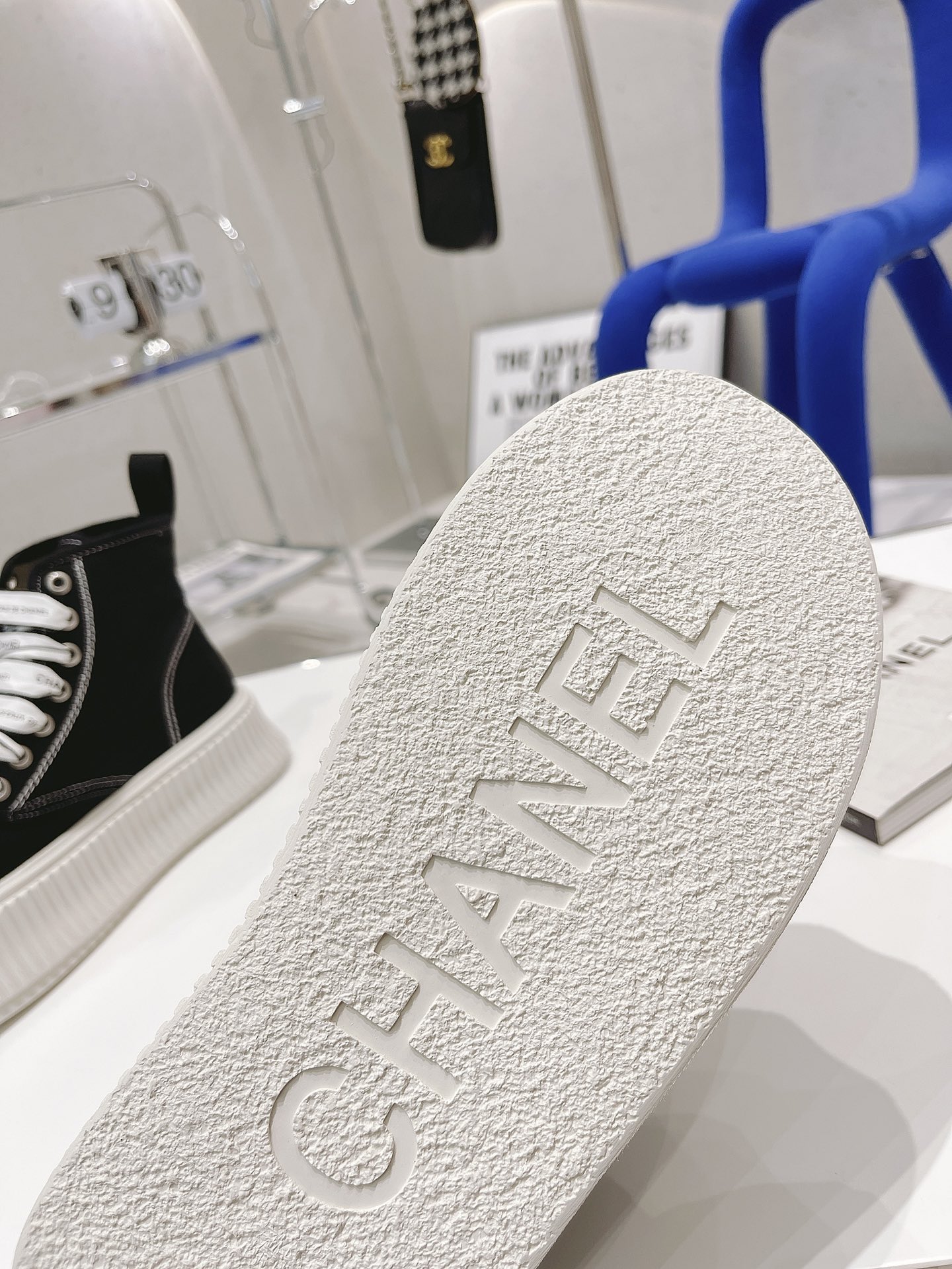 Chanel Platform Sneaker 9 - vstockx