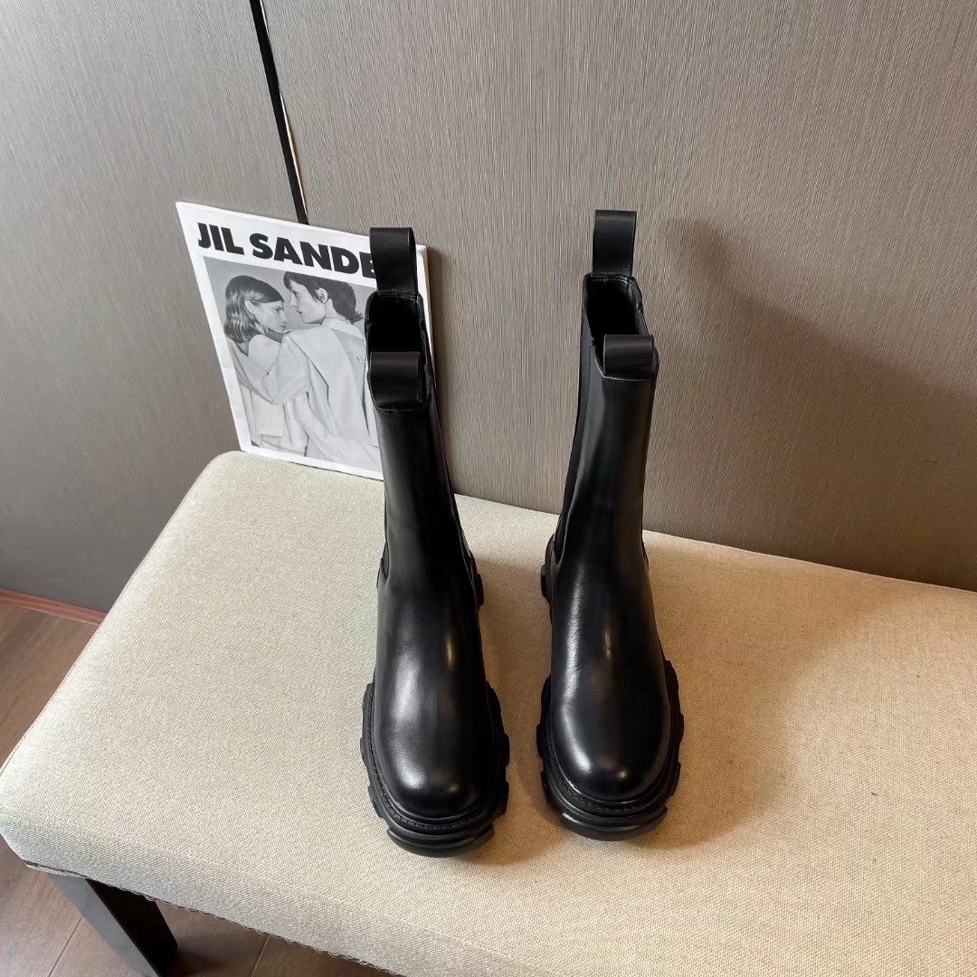 Bottega Veneta Boots 2 - vstockx