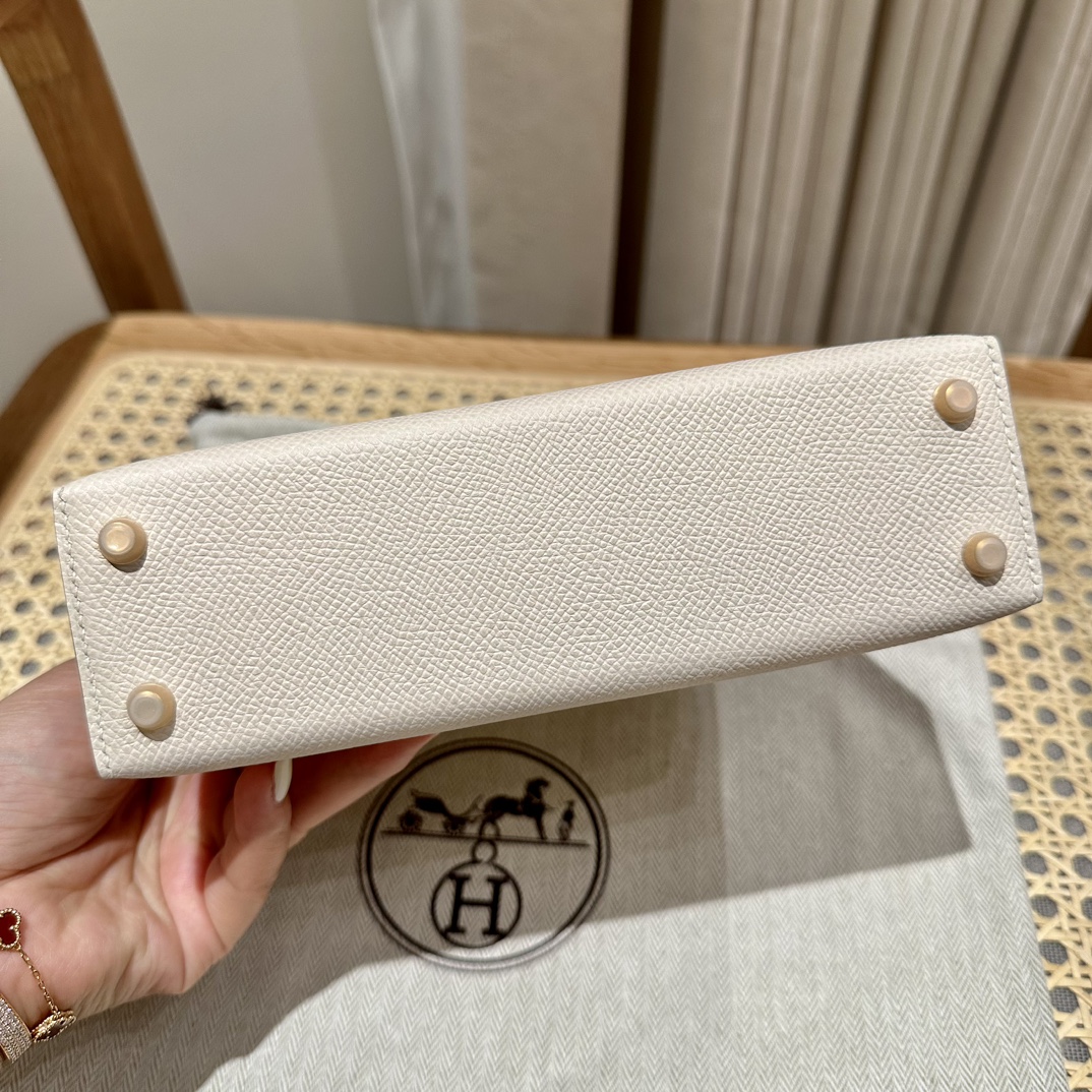Handbags Hermes mini Kelly size:19 cm - vstockx