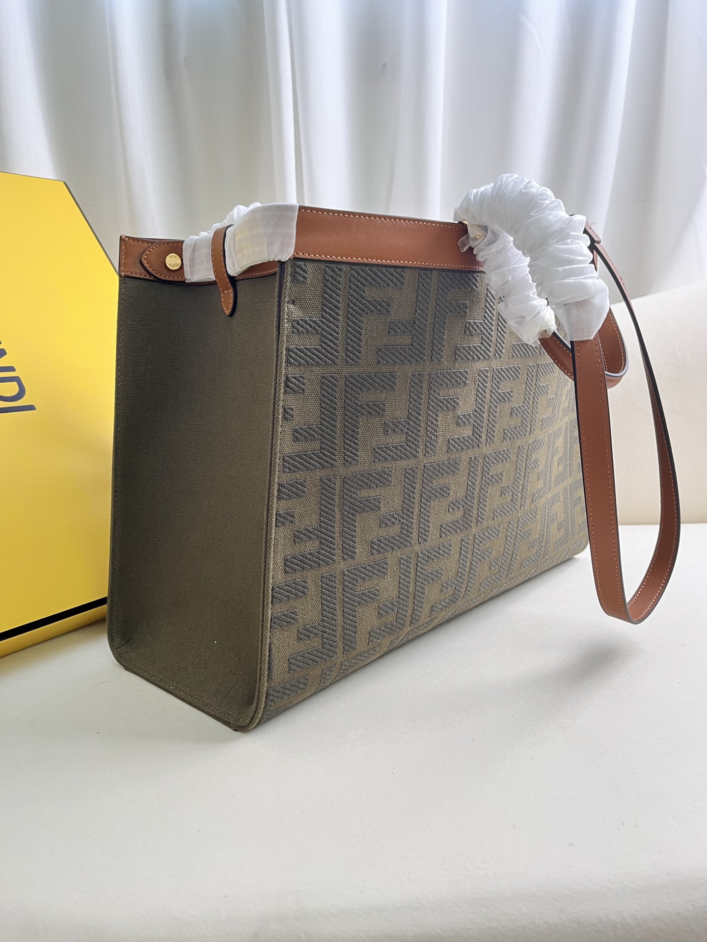 handbags FENDI 1819 size:40*12*29cm - vstockx