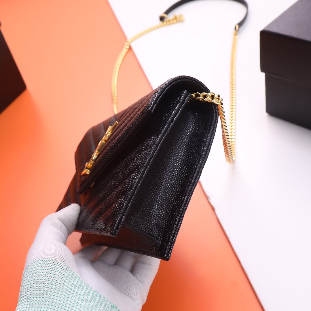 Handbags SAINT LAURENT 393953 size 19x11.5x4 cm - vstockx