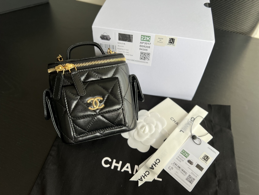 Handbag Chanel AP3016 size 11cmx11cmx11 cm - vstockx