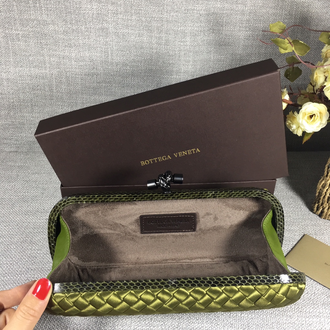 handbags Bottega Veneta 8651 size:25*9.5*4cm - vstockx