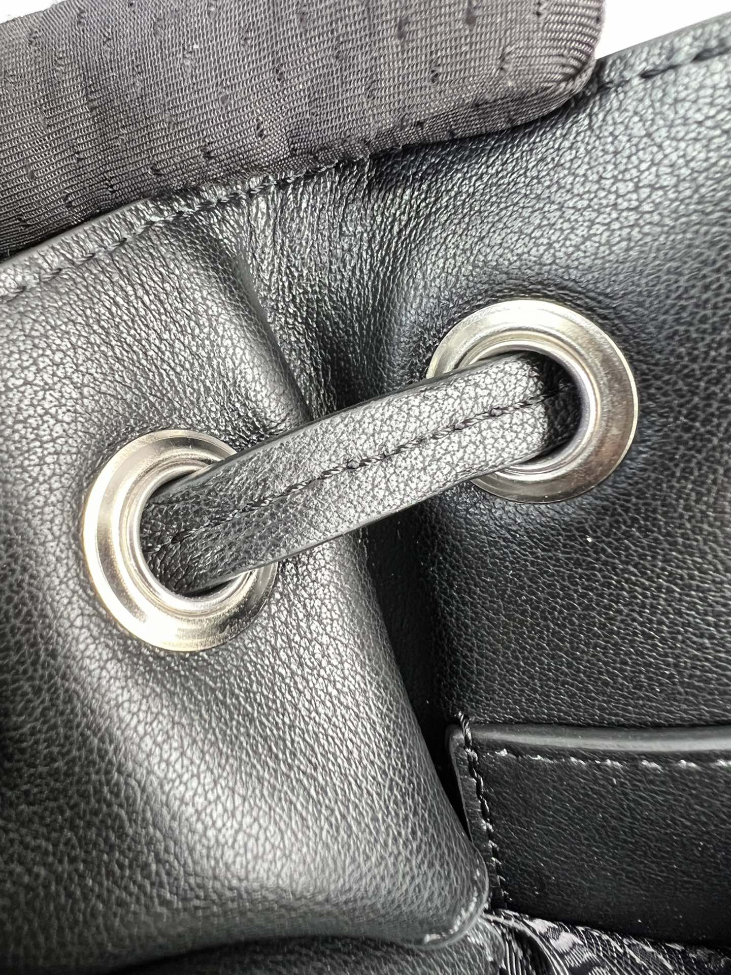 handbags prada 1BE055 24*23*12 - vstockx