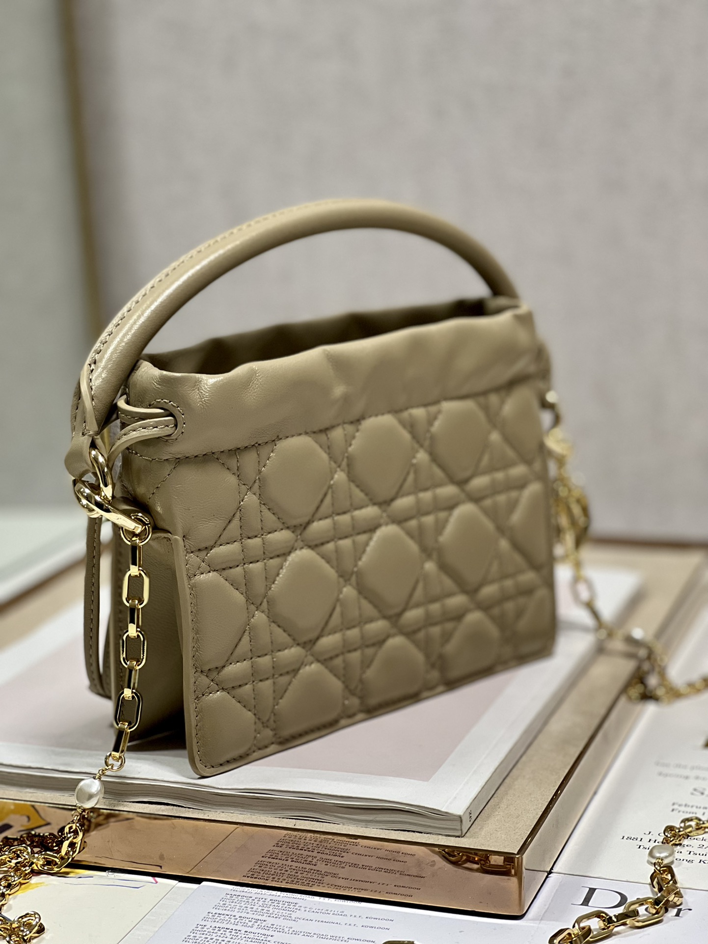 Handbag Dior 0981 size 19 x 13 x 5 cm - vstockx