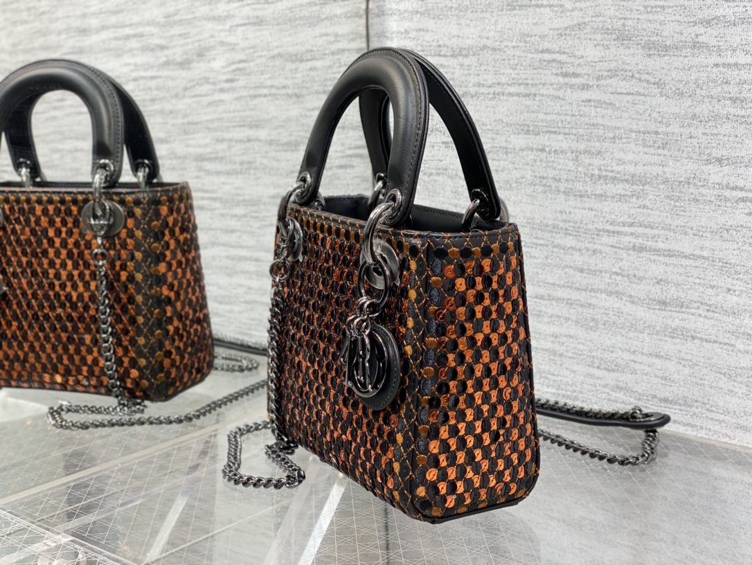 Handbag Dior size 17 cm - vstockx