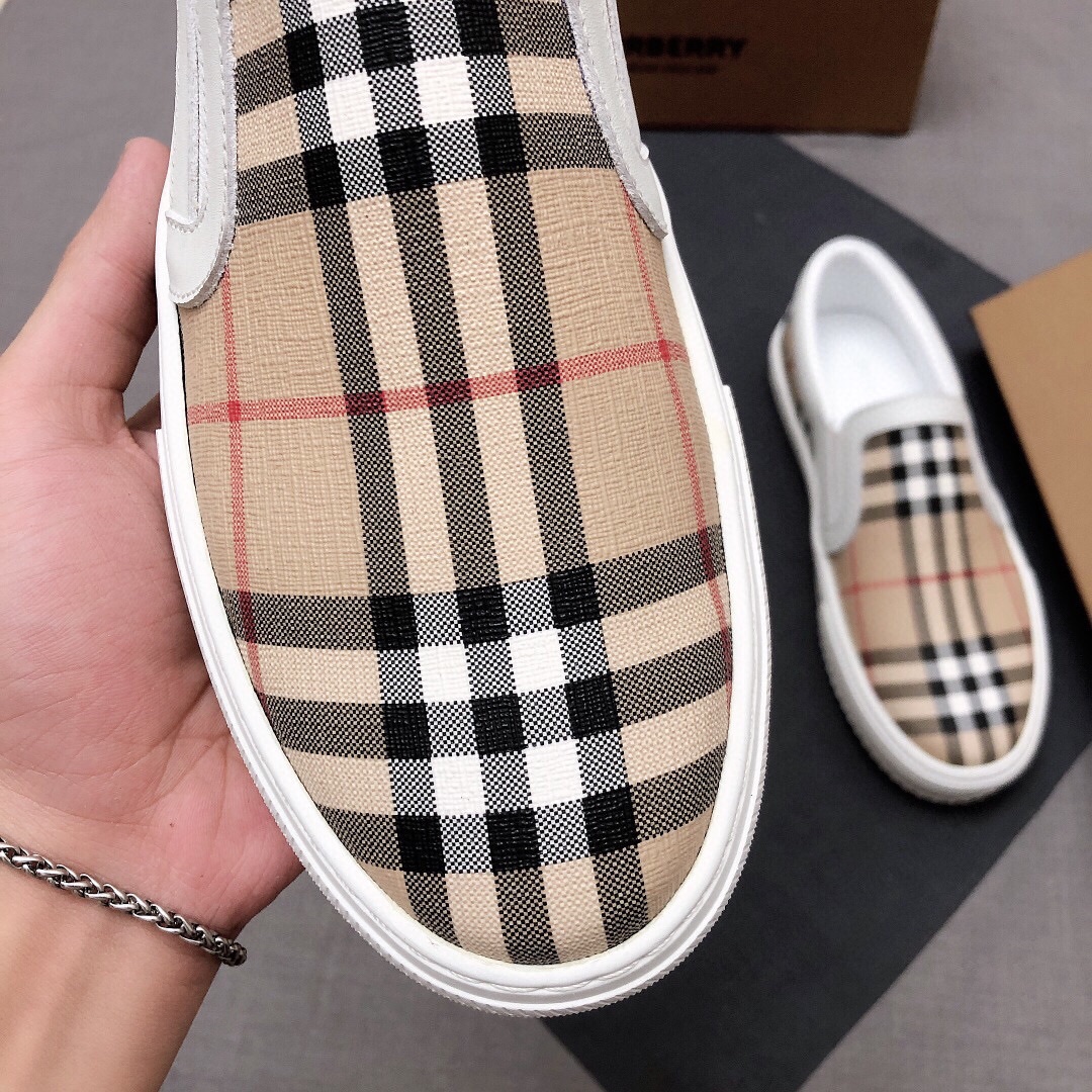 Burberry Perforated Check Sneaker 8 - vstockx