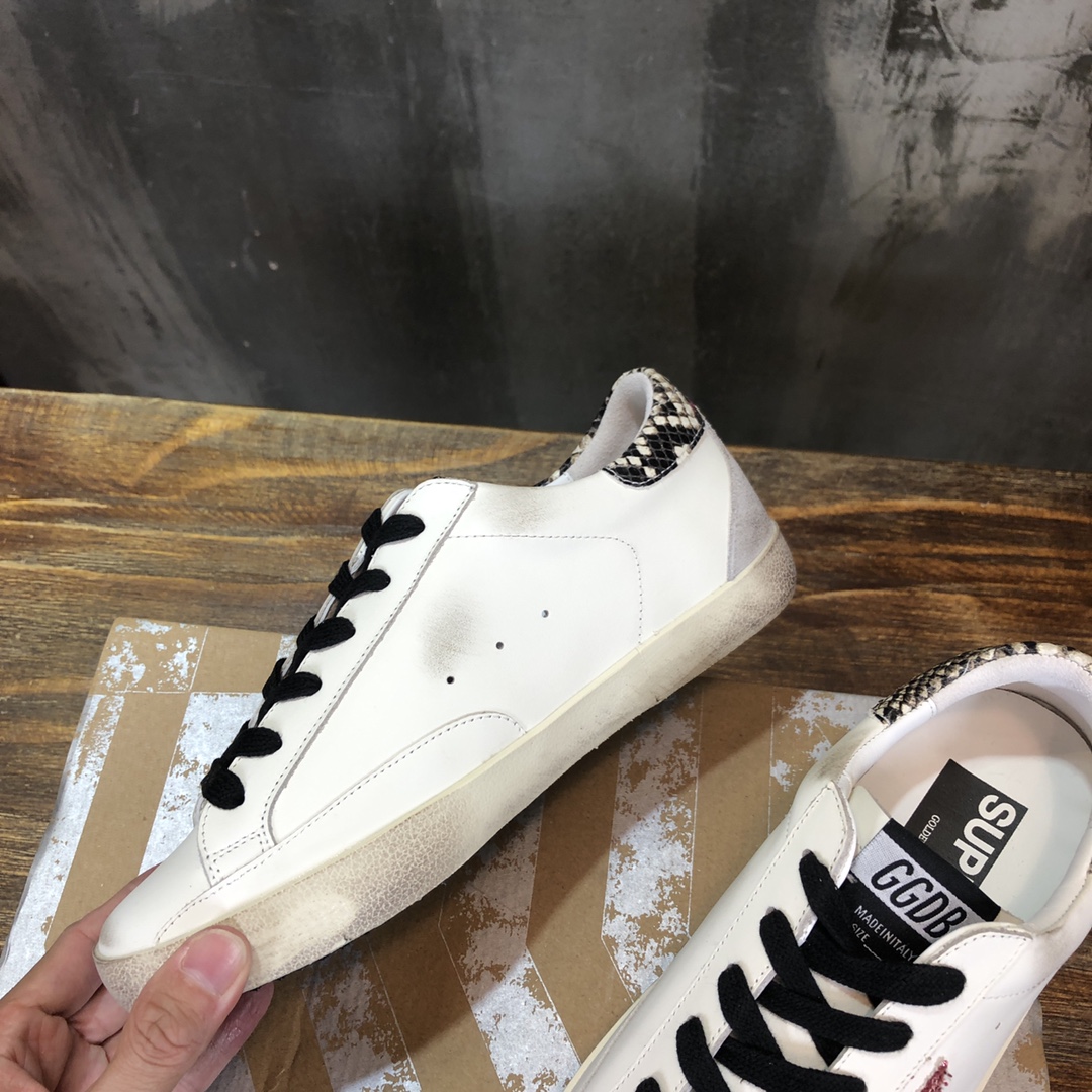 Golden Goose Superstar distressed-finish sneakers 1 - vstockx