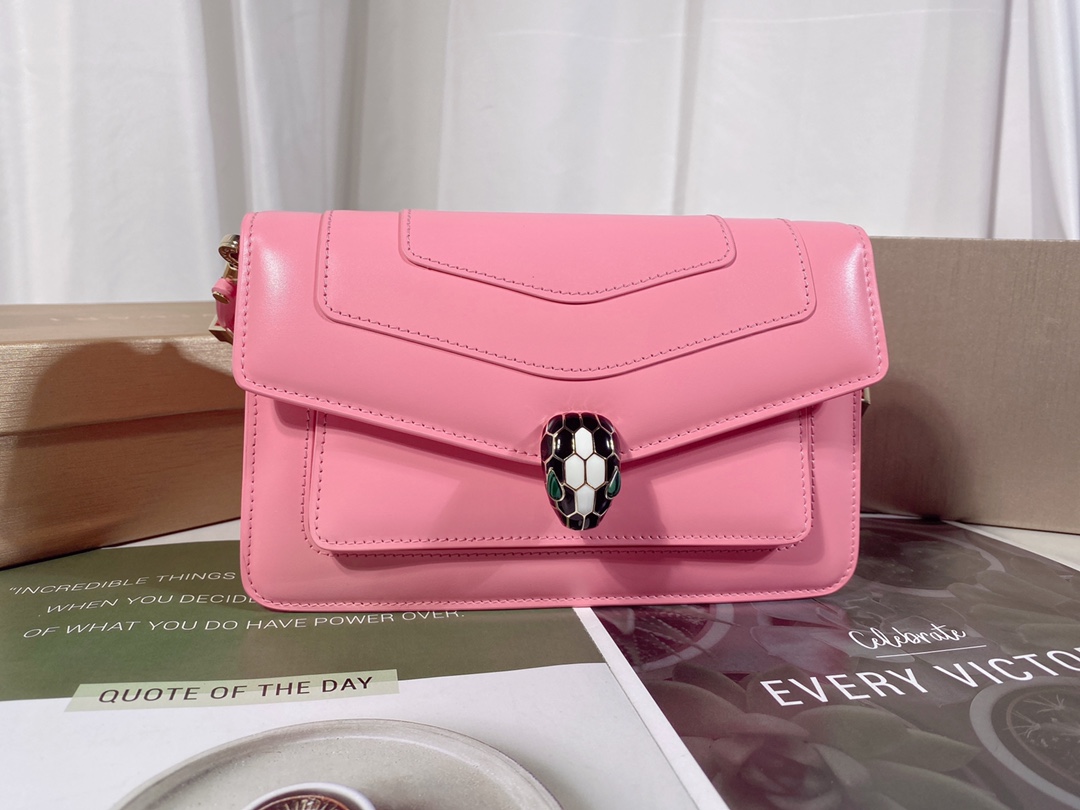 Handbags Bvlgari 292104950 size:22*15*4.5 cm - vstockx