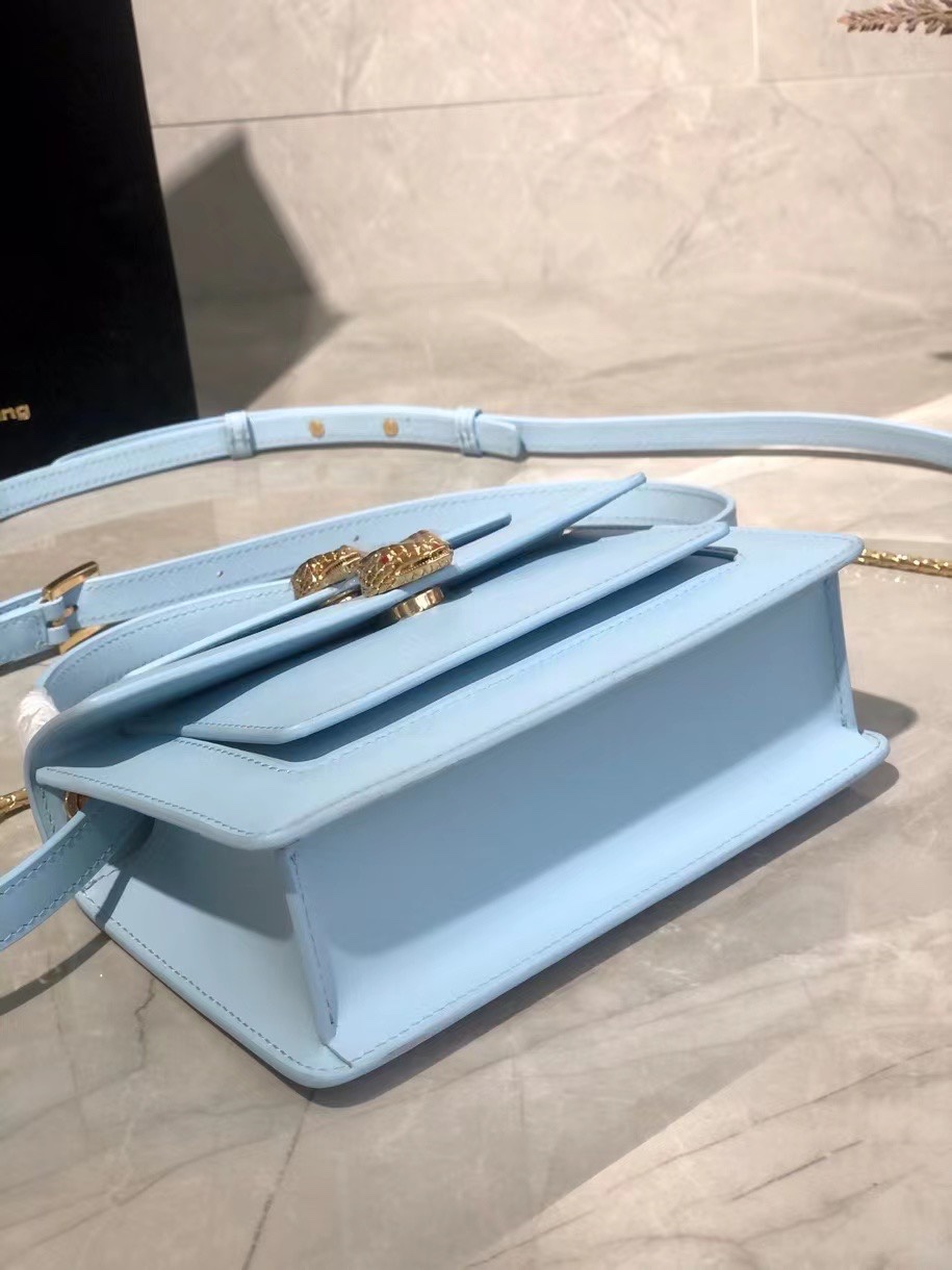 Handbags Bvlgari 288739 size:18.5*13*6.5 cm - vstockx