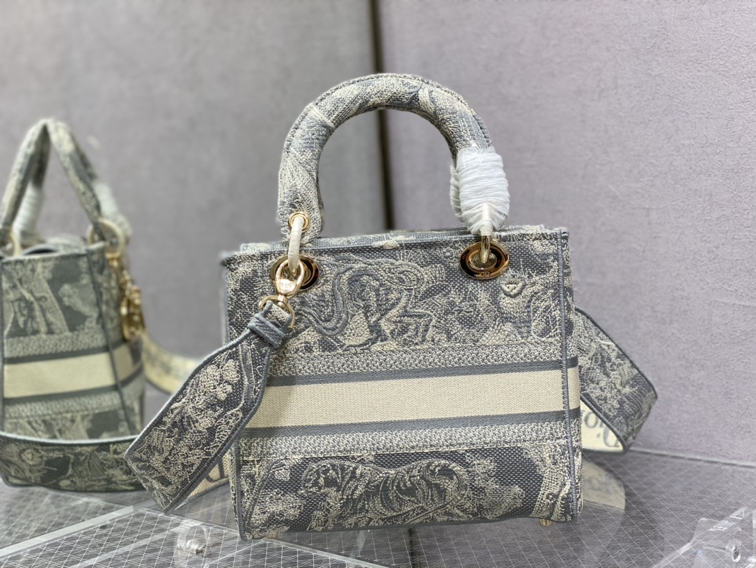 Handbags Dior 6605 size:24cm - vstockx