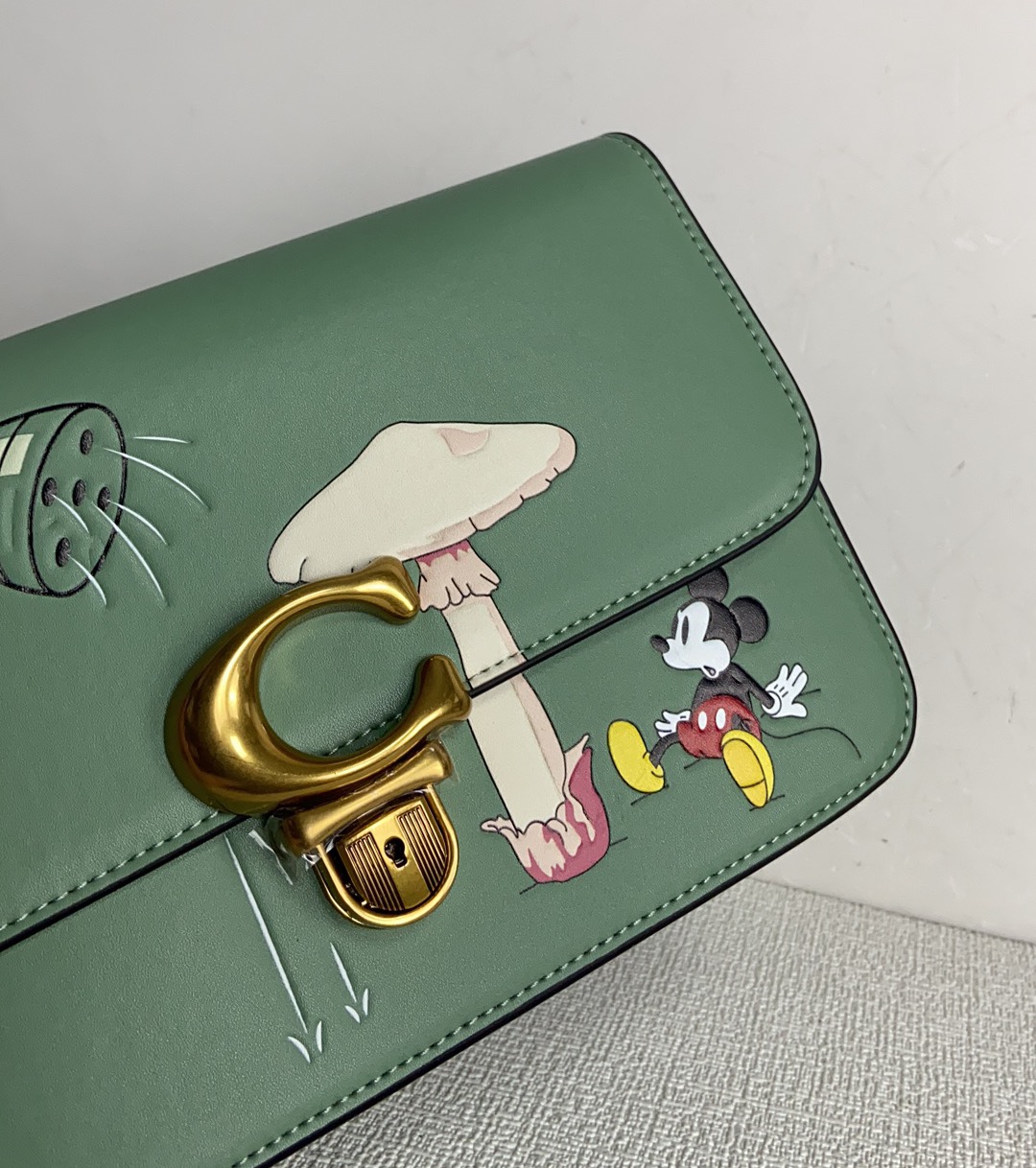 Handbags Coach CH467 size:25*14*6cm - vstockx