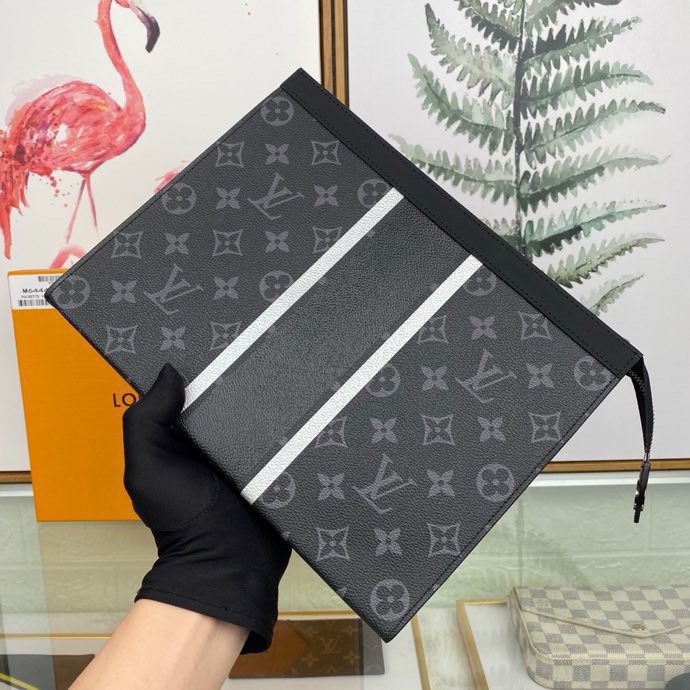 Handbag Louis Vuitton M64440 size 27  20  3cm - vstockx