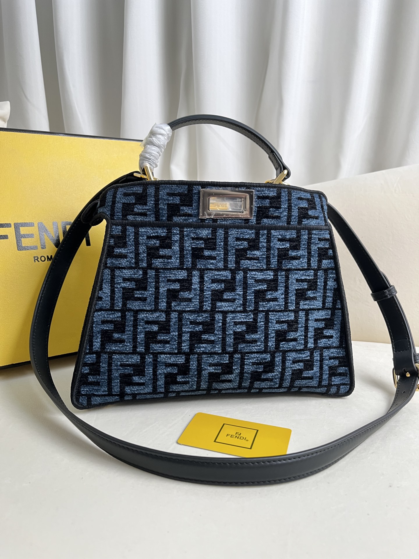 handbags FENDI 0229 size:27*21*11cm - vstockx