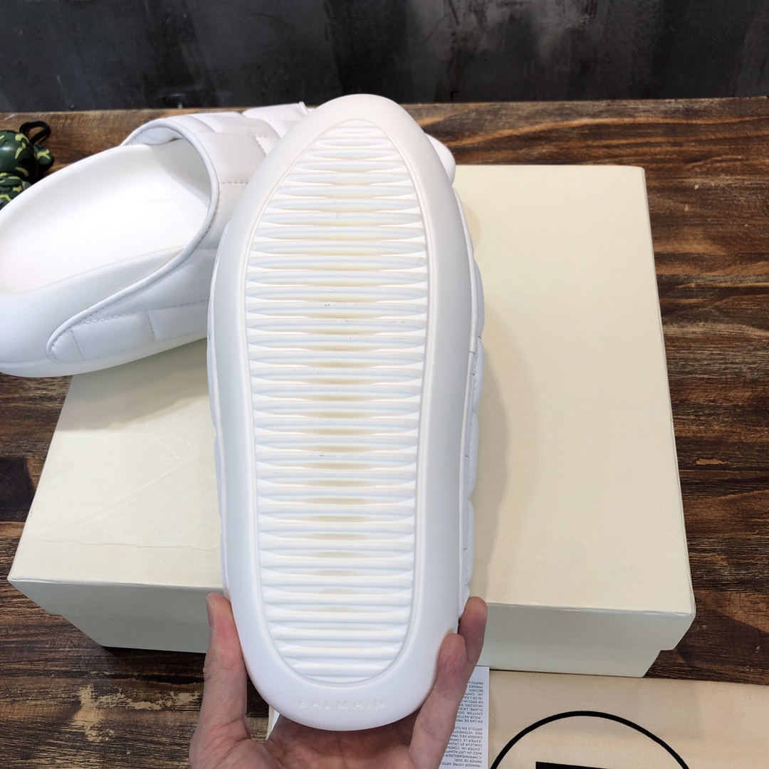 Balmain Quilted leather B-IT mules 13 - vstockx