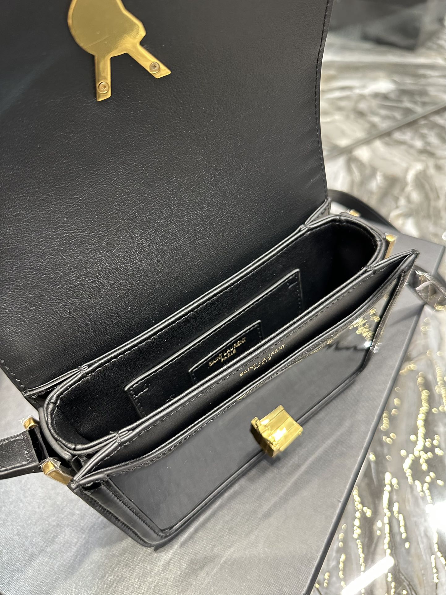 Handbags SAINT LAURENT 675626 size 19  13  5 cm - vstockx