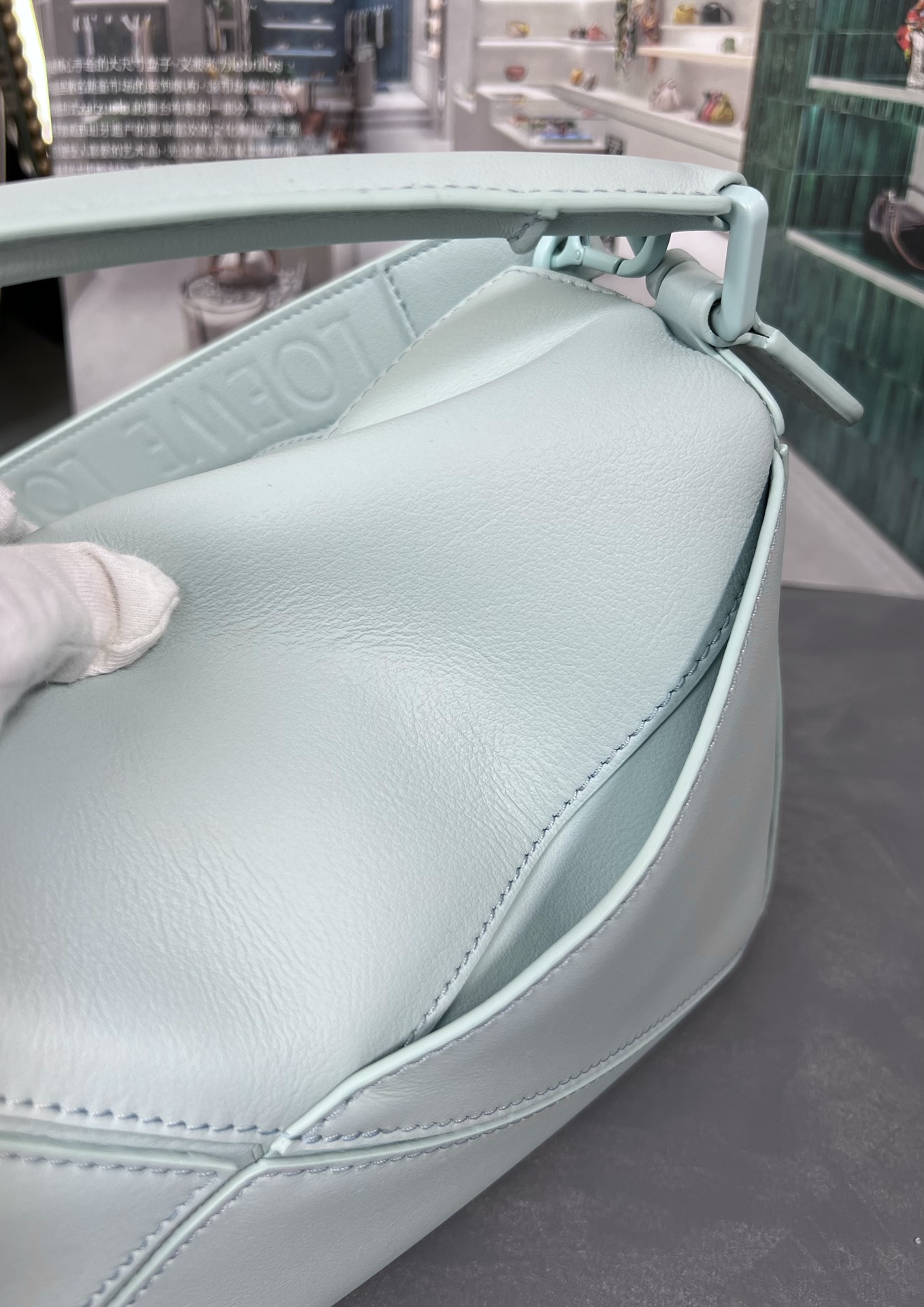 Handbags LOEWE  size:24-16.5-10.5 cm - vstockx