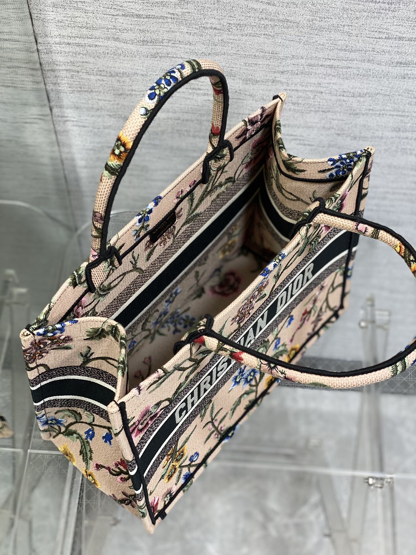 Handbag Dior size 36*18*28 cm - vstockx