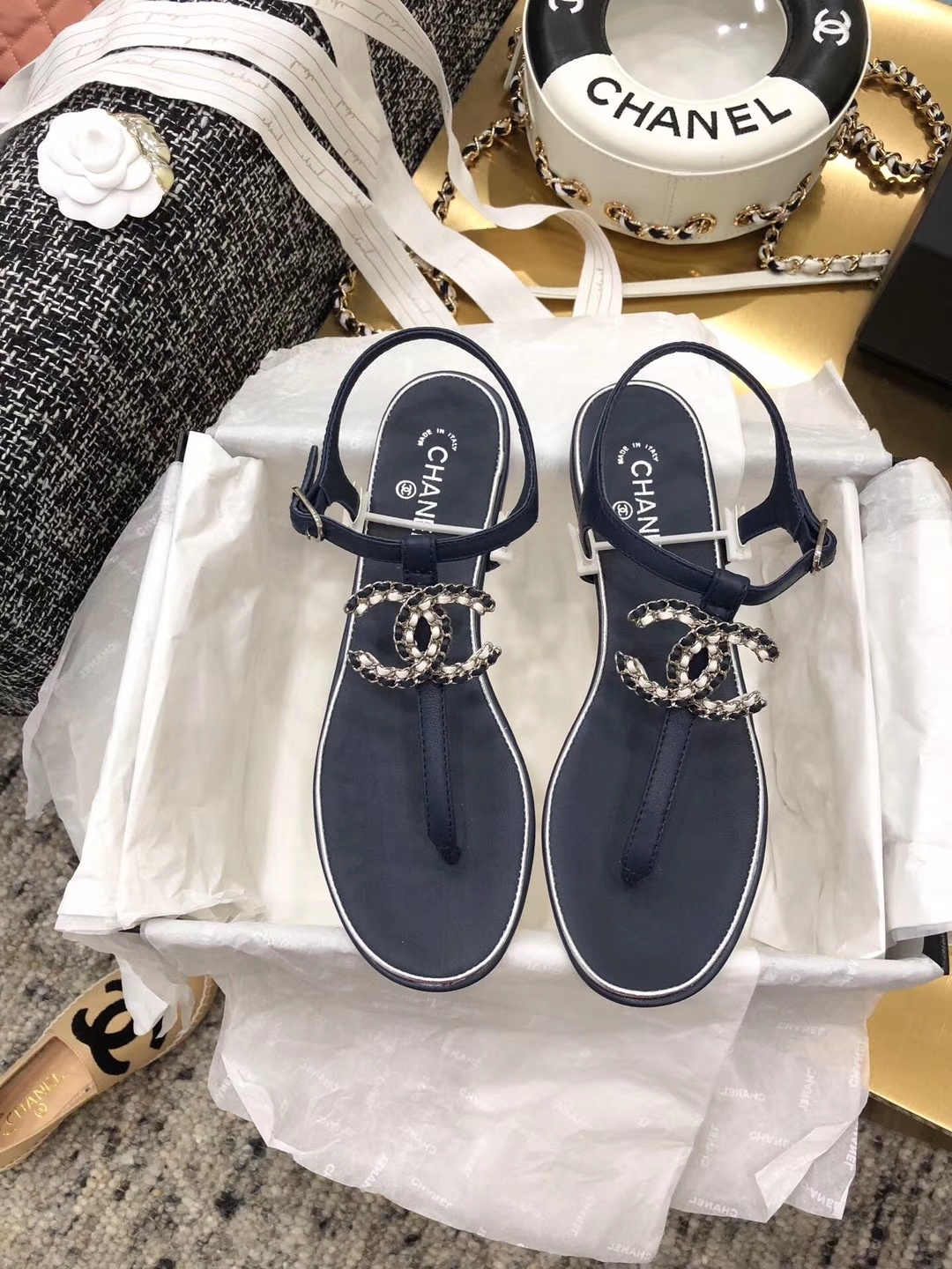 Chanel Slides 40 - vstockx