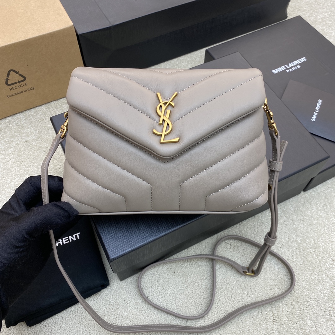 Handbags SAINT LAURENT 467072 size 20x14x7 cm - vstockx