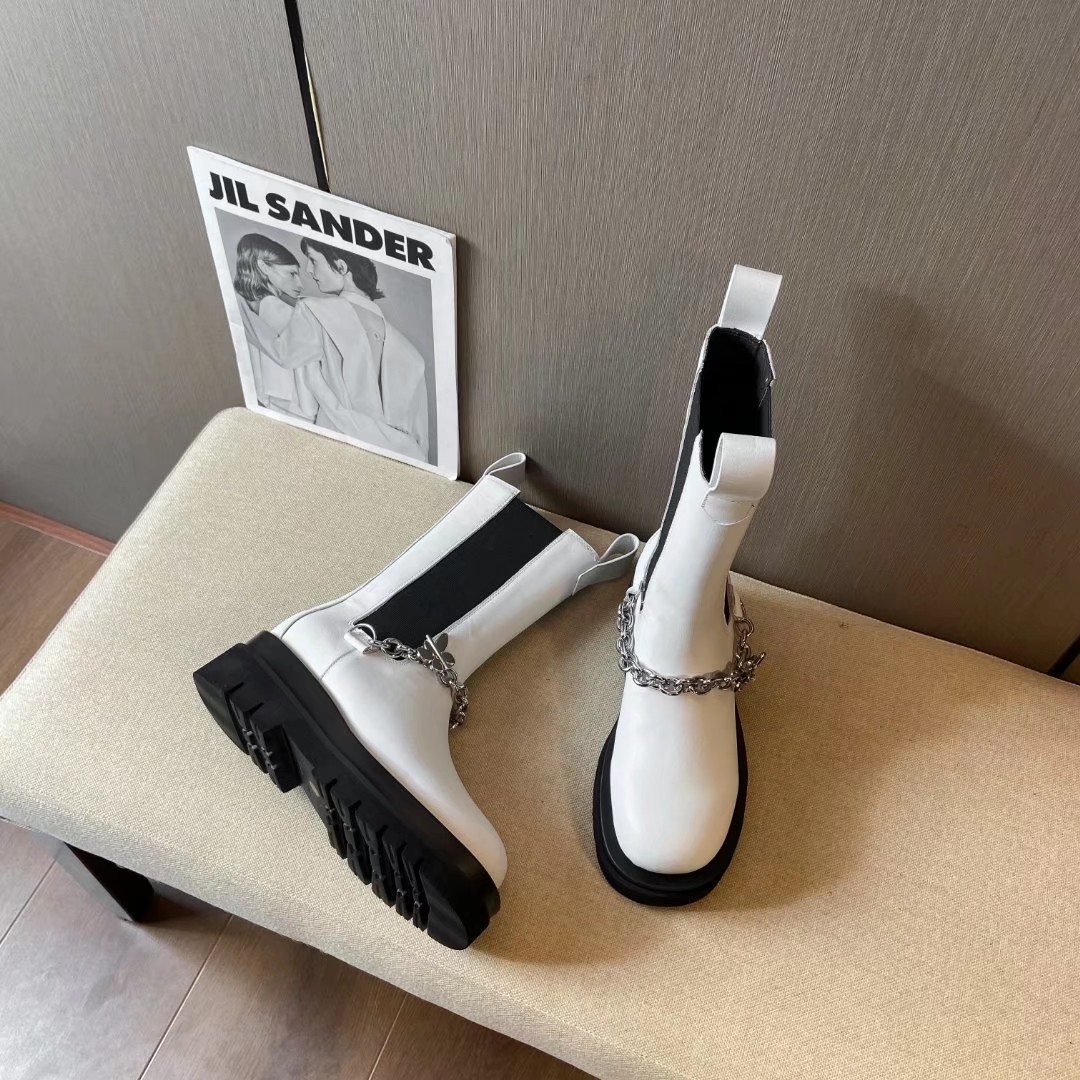 Bottega Veneta Boots 6 - vstockx