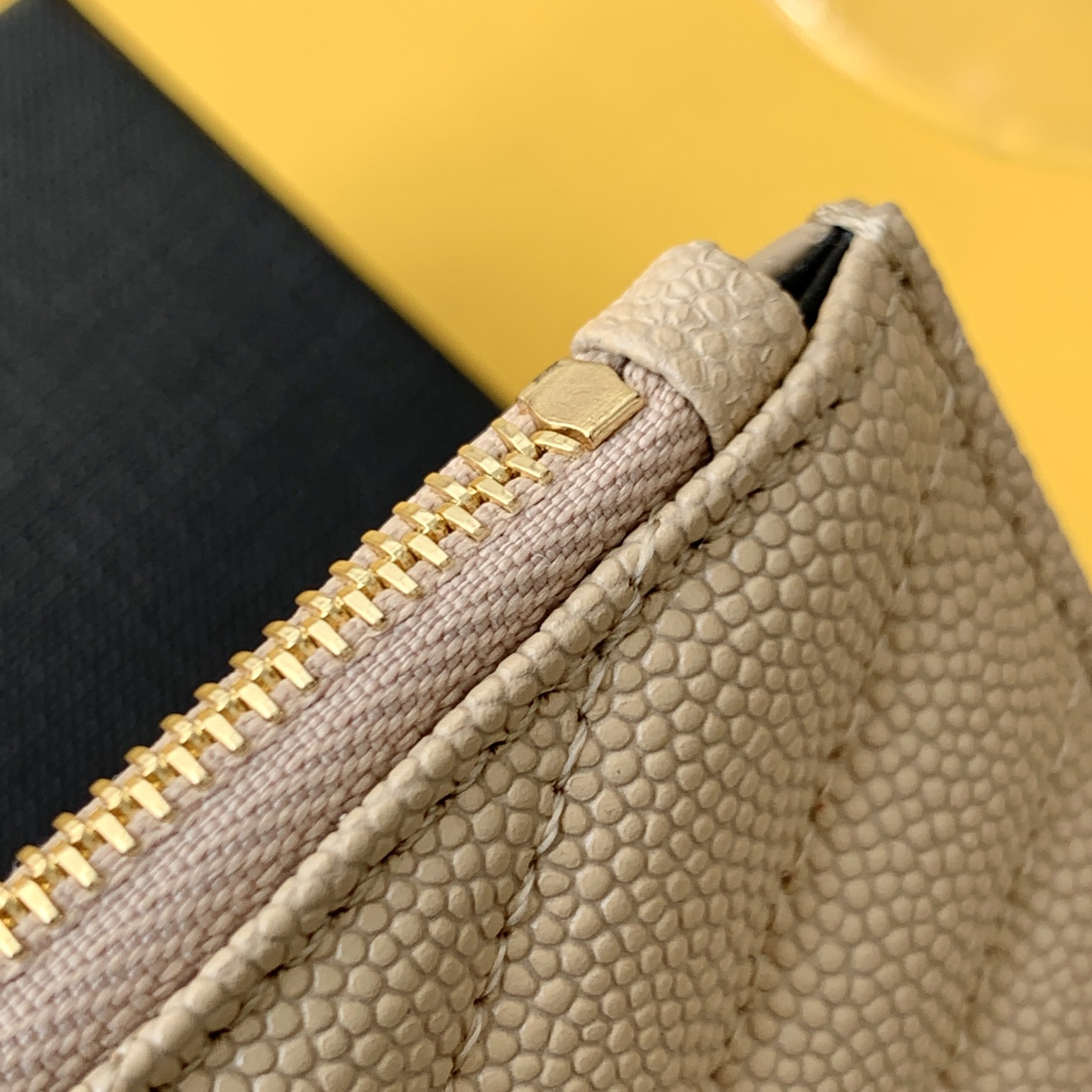 Handbags SAINT LAURENT 607915 size 13  8 cm - vstockx