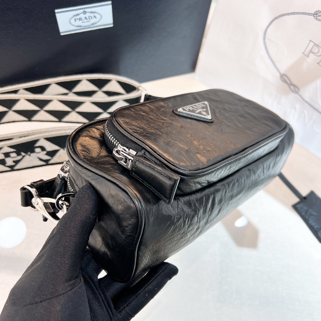 handbags prada 1BH198 22*10.5*7 - vstockx