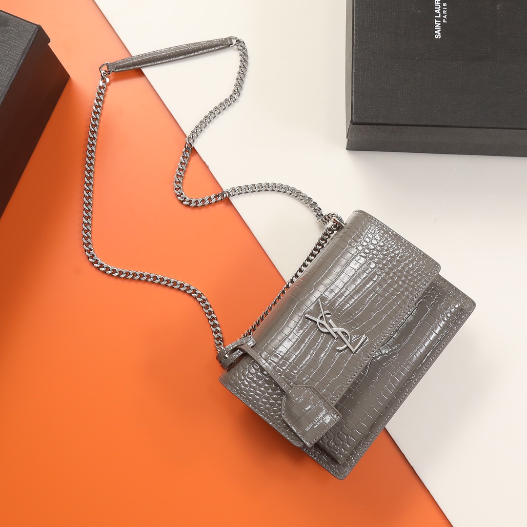 Handbags SAINT LAURENT 442906 size 22x8x16 cm - vstockx