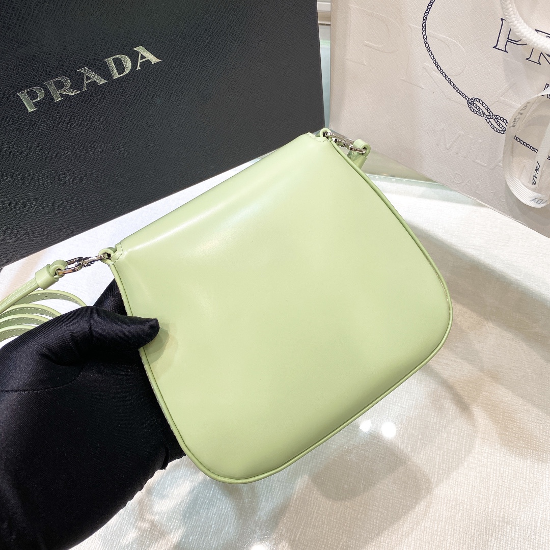 handbags prada 1BH188 zise ?7*14.5*7cm - vstockx
