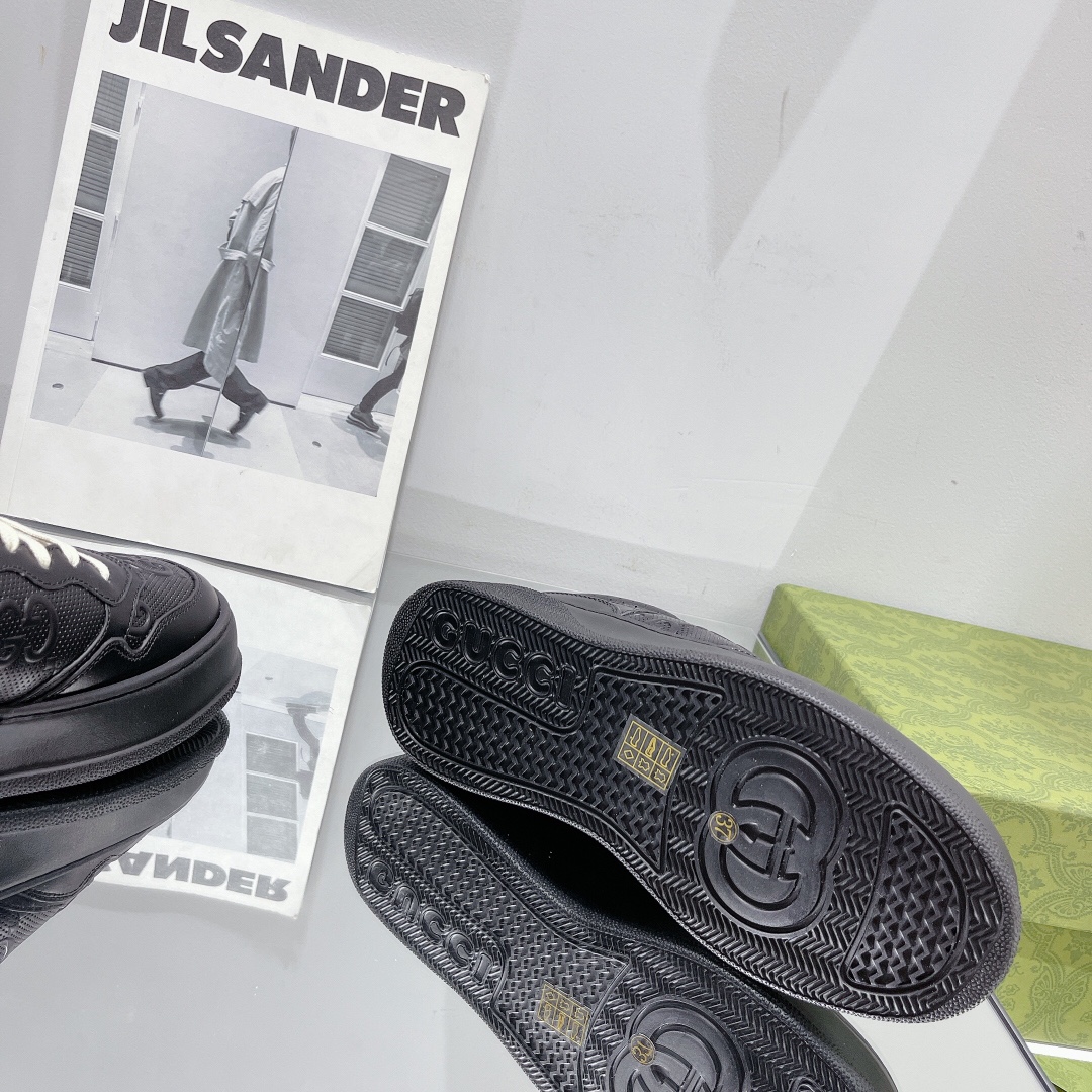 Gucci Women's GG sneaker 2 - vstockx