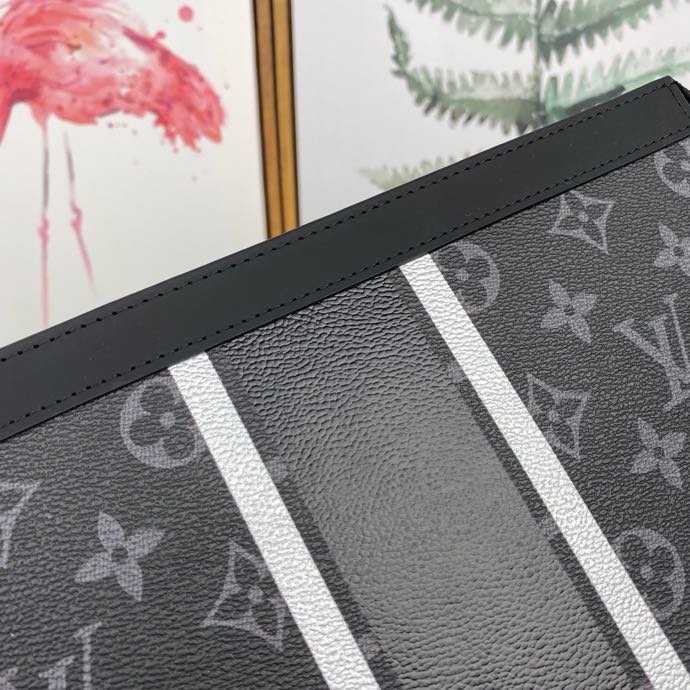 Handbag Louis Vuitton M64440 size 27  20  3cm - vstockx