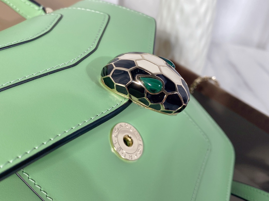 Handbags Bvlgari 24791050 size:18*16*10 cm - vstockx