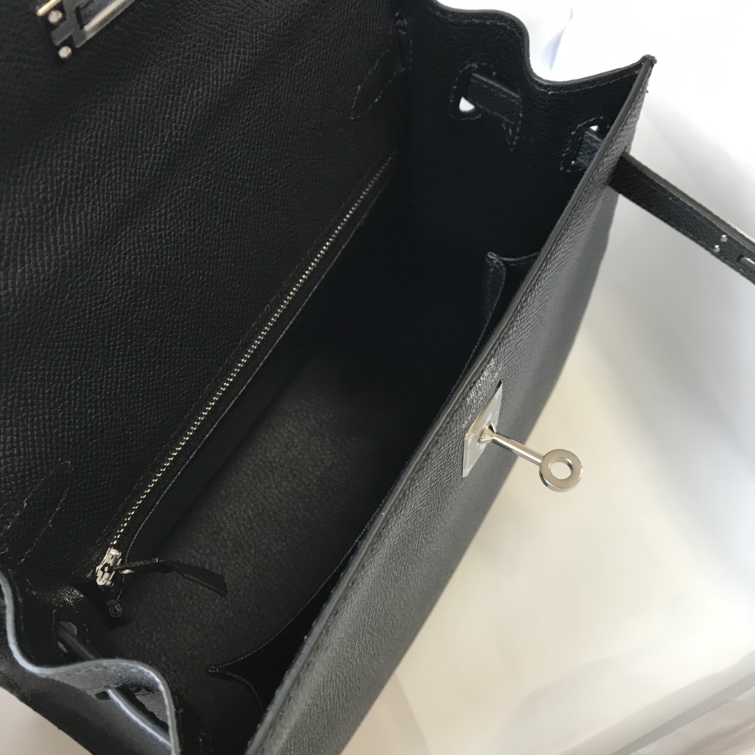 Handbags Hermes   . size:25 cm - vstockx