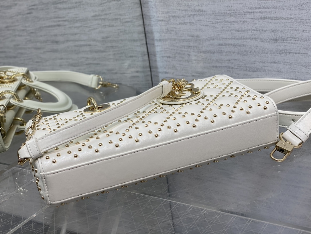 Handbag Dior size 26*6*14 cm - vstockx