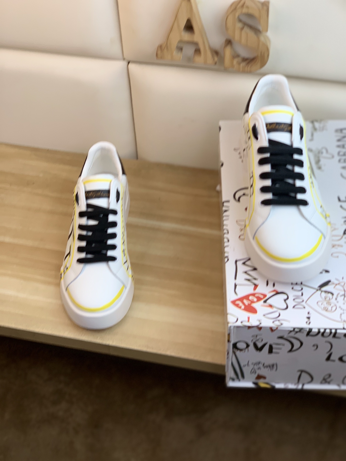 Dolce & Gabbana Low Tops Sneakers 83 - vstockx