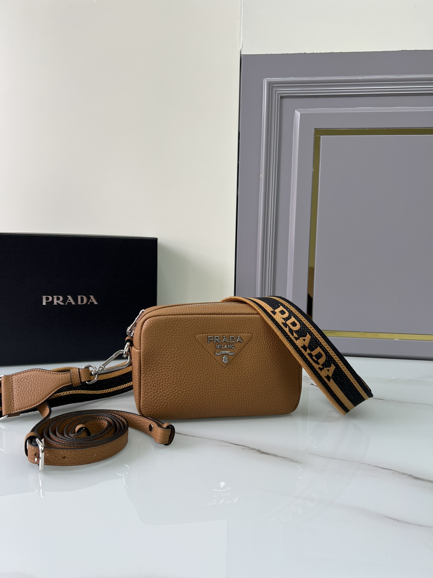 handbags prada 1BH192 19*12*6 - vstockx