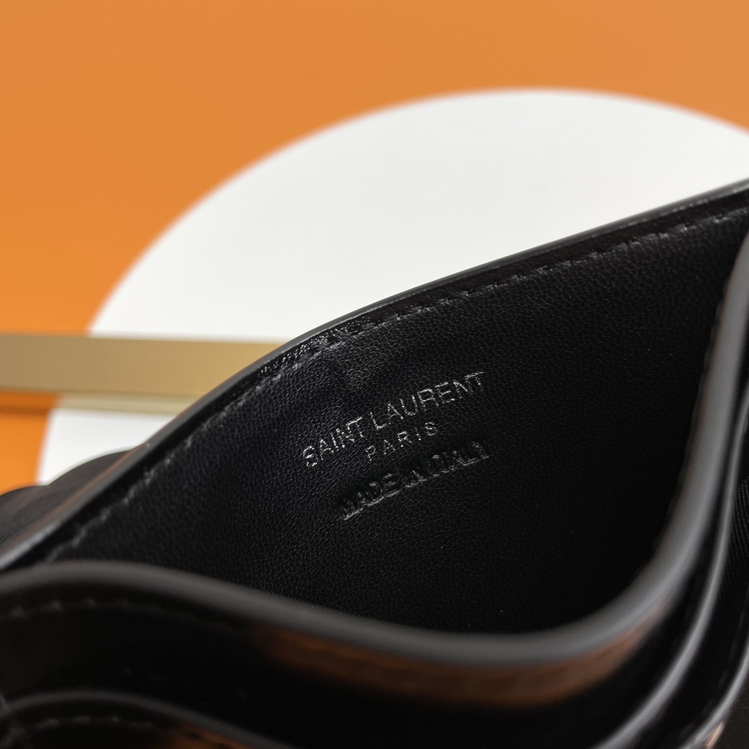 Handbags SAINT LAURENT 423291 size 10x7.5x0.5 cm - vstockx