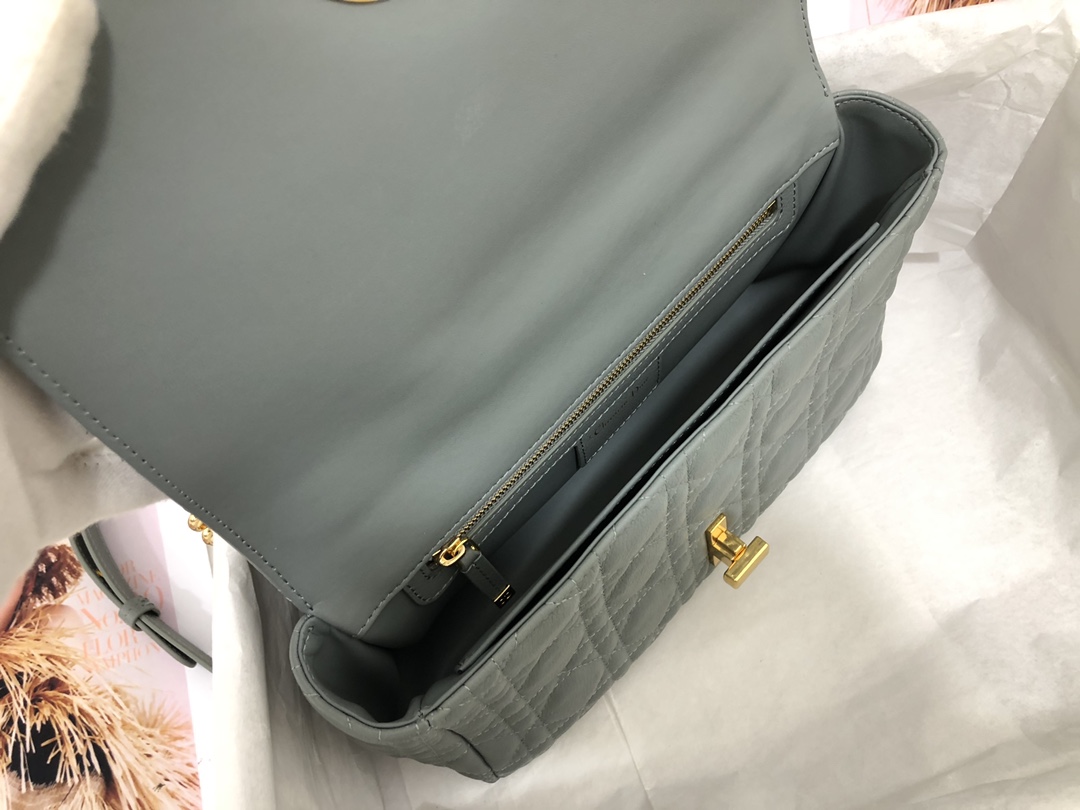 Handbag Dior M9242 size 25.5 x 15.5 x 8 cm - vstockx