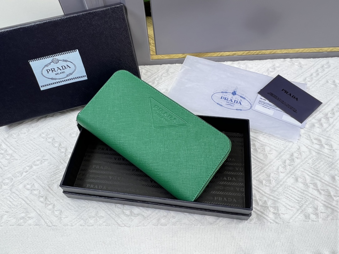 handbags prada 2ML317 20*10.3 - vstockx