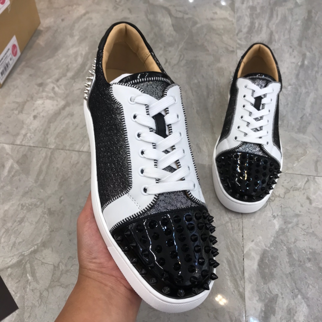 Christian Louboutin Louis Junior Spikes Orlato Flat Sneakers 50 - vstockx