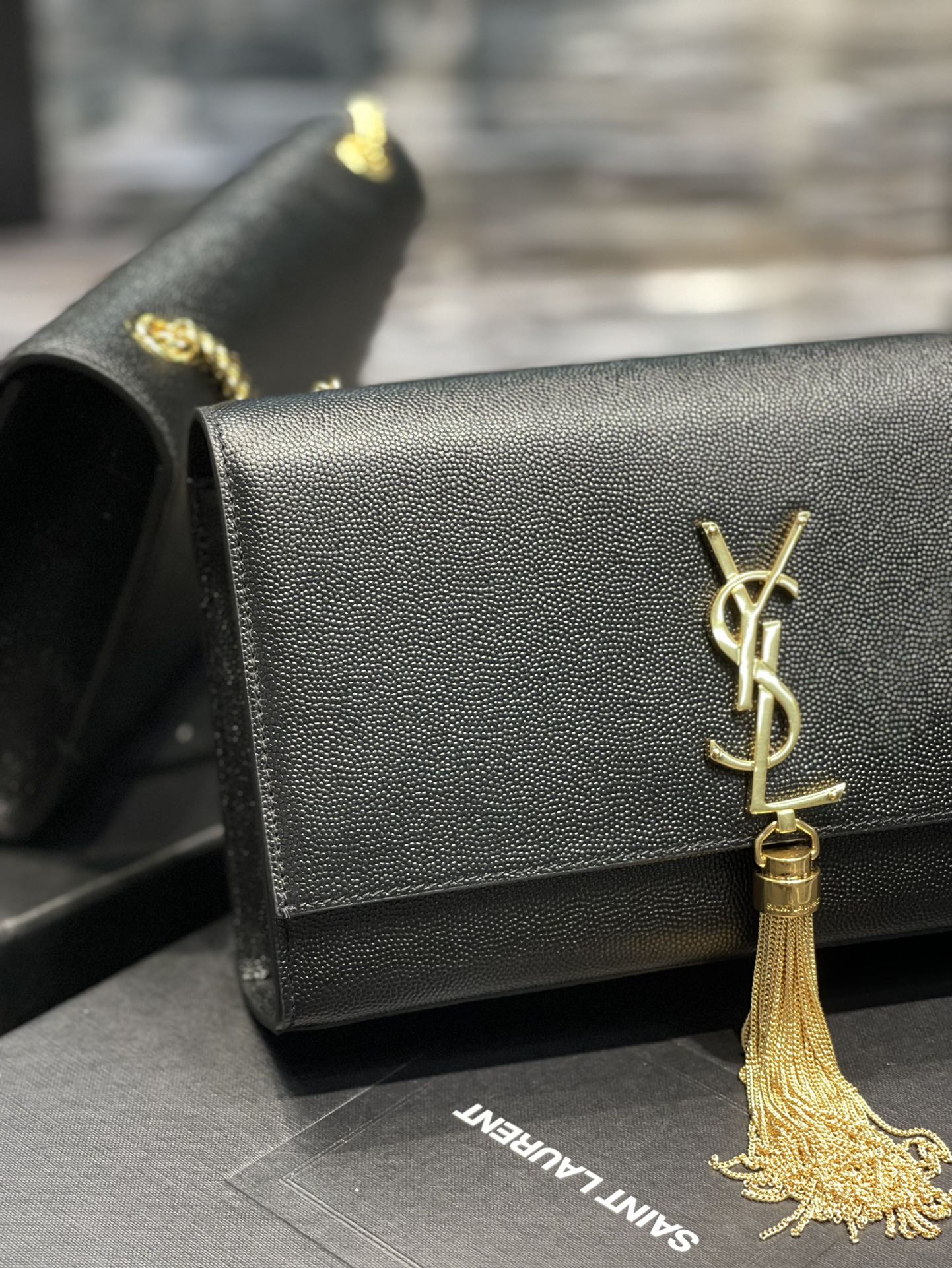 Handbags SAINT LAURENT 354119 size 24x14.5x5 cm - vstockx