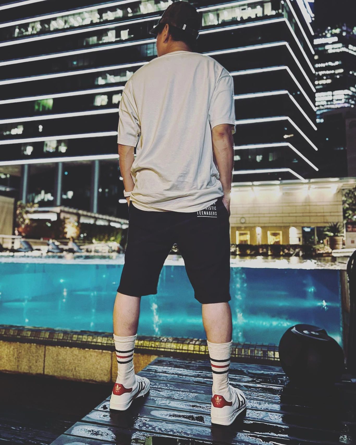 adidas x Gucci Gazelle Sneaker 6 - vstockx