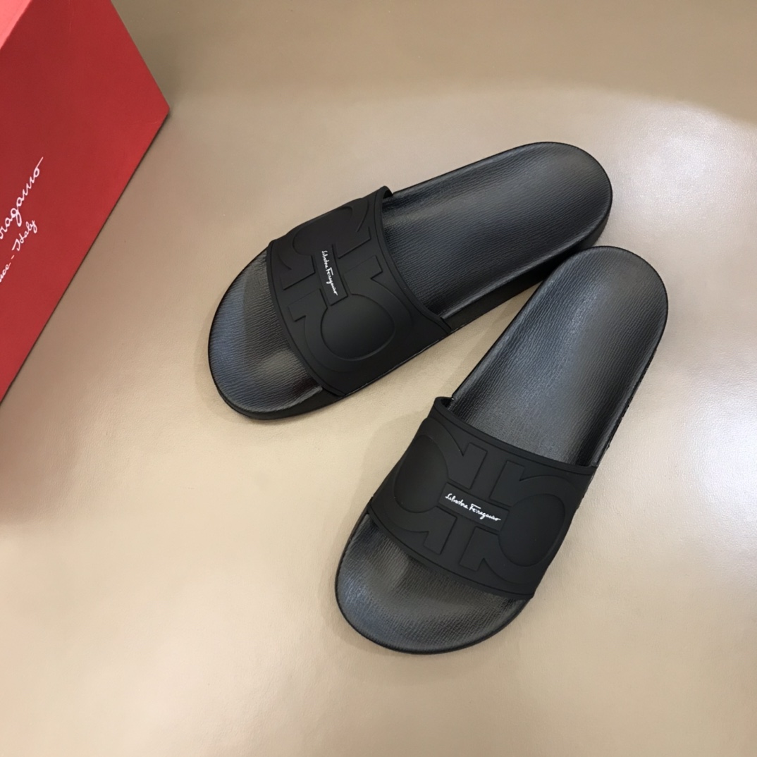 Salvatore Ferragamo Groove Slides 5 - vstockx