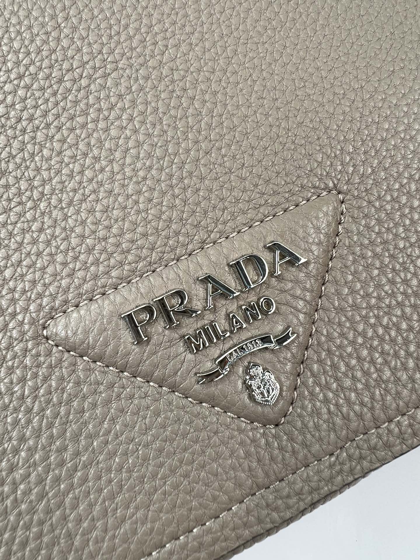 handbags prada 1BD314 23*18*9 - vstockx
