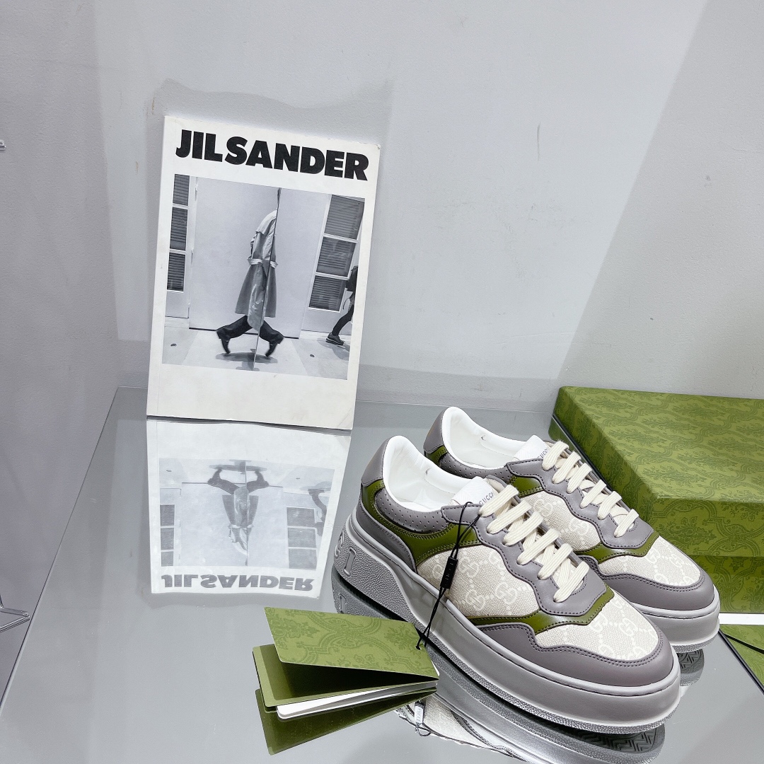 Gucci Women's GG sneaker 2 - vstockx