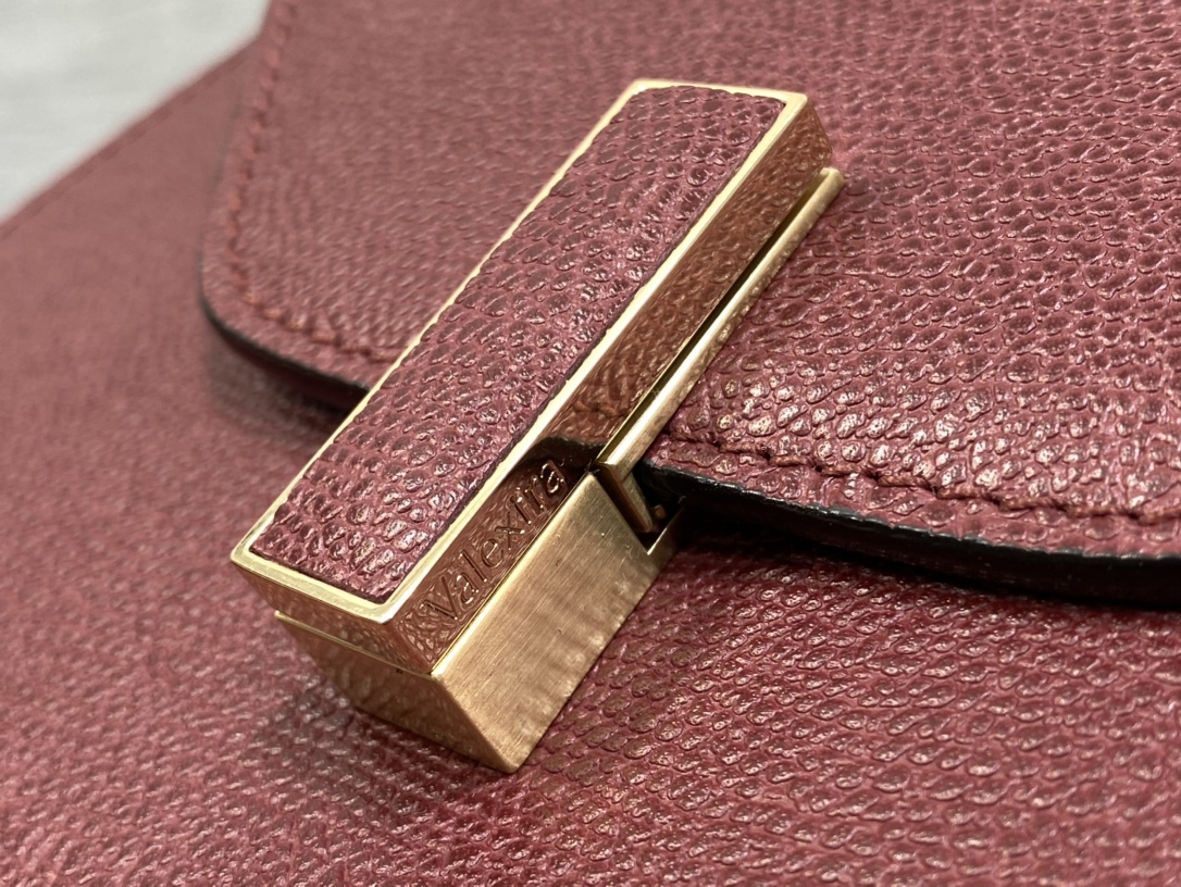 Handbag VALEXTRA size ** - vstockx