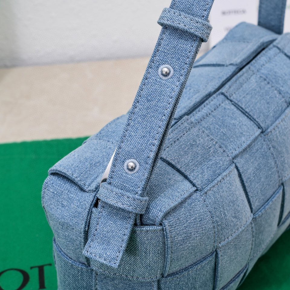 handbags Bottega Veneta 9306 size:28*14*10 - vstockx