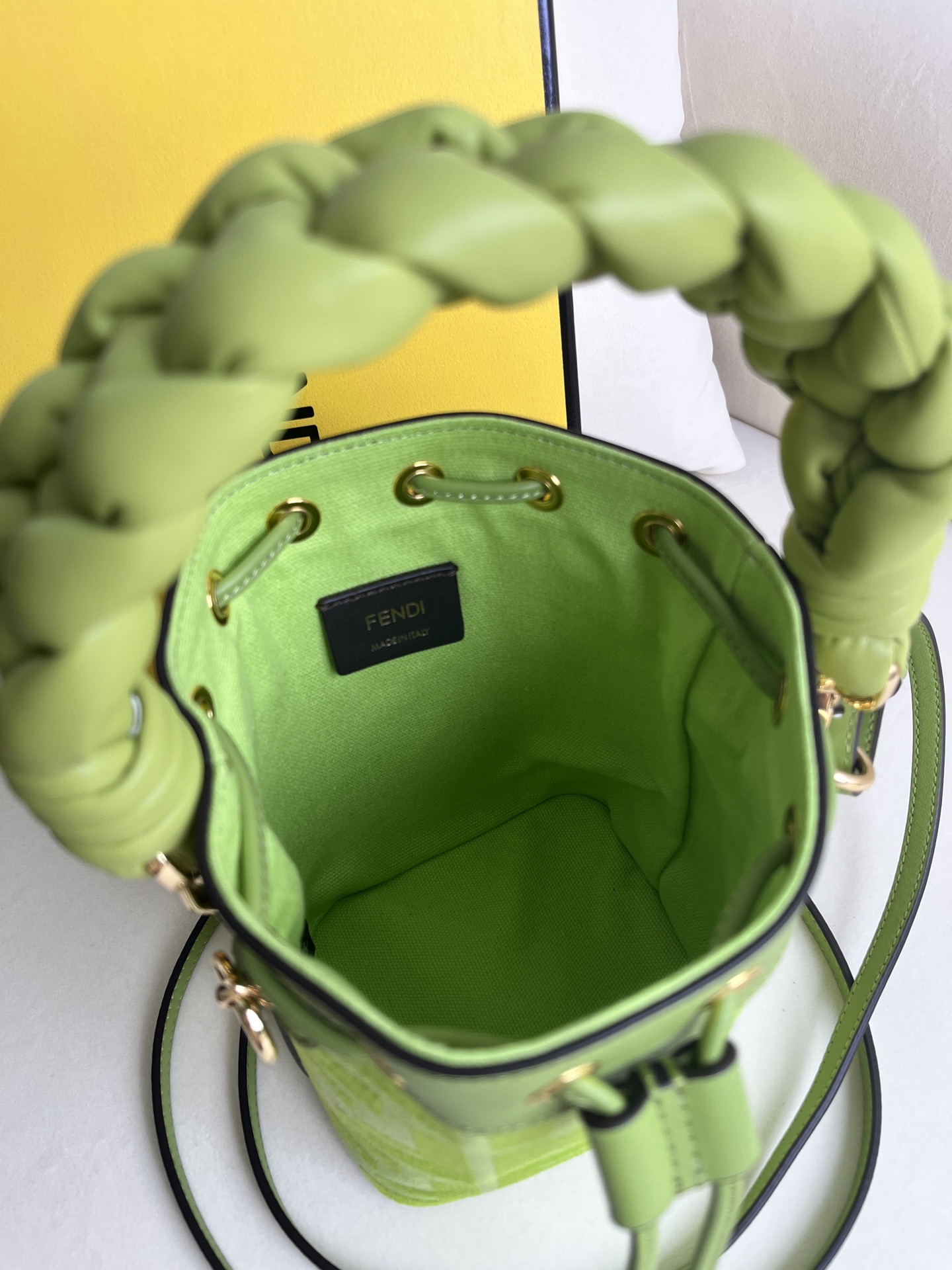 handbags FENDI 038 size:12*18*10cm - vstockx