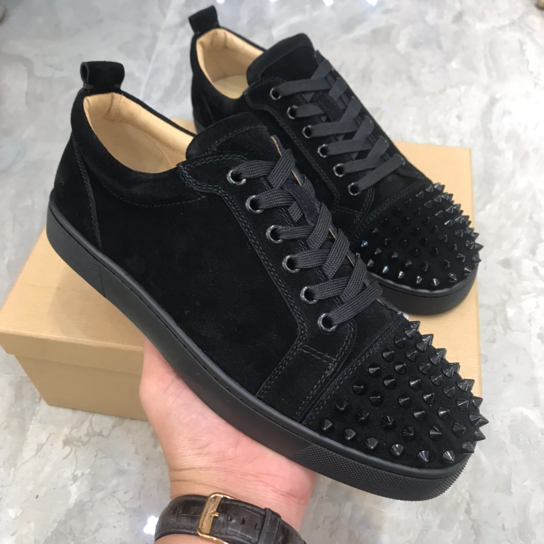 Christian Louboutin Louis Junior Spikes Orlato Flat Sneakers 10 - vstockx