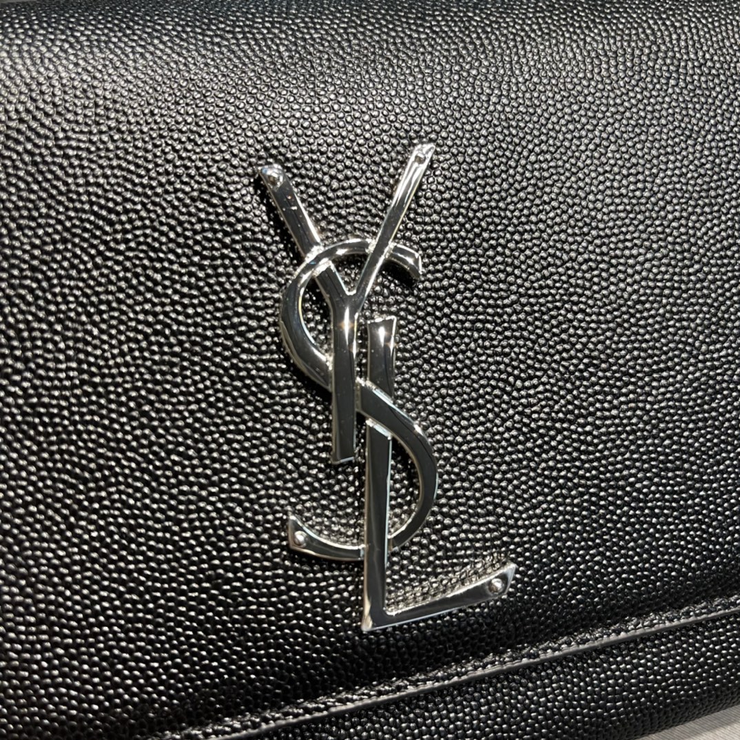 Handbags SAINT LAURENT 364021 size 24x14.5x5 cm - vstockx